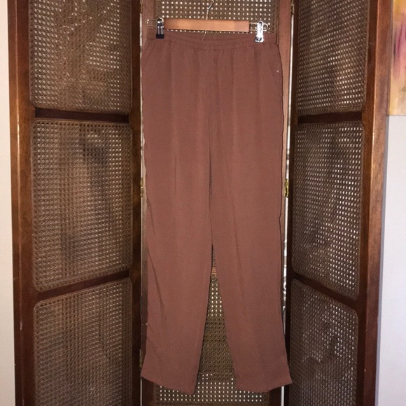 NWOT! 100% Linen Fridaze 2-Piece Set - Picture 10 of 13